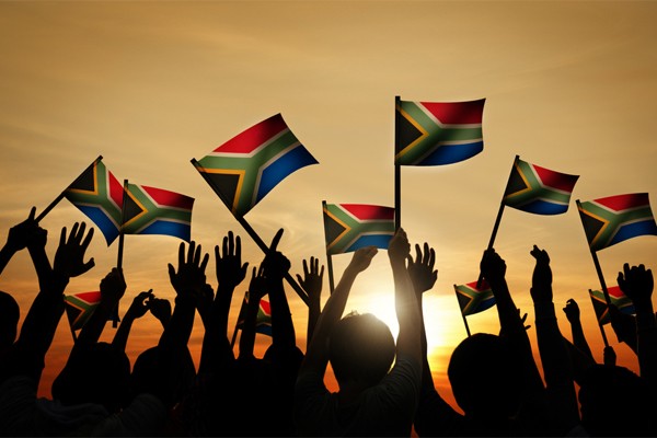تجربة التحول الديمقراطي في جمهورية جنوب أفريقيا