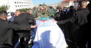 وفاة الرجل الأقوى في الجزائر.. قايد صالح سلم السلطة وسجن العصابة