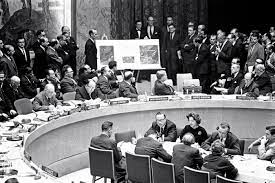دور الأمم المتحدة في حل الأزمة الكوبية إبّان الحرب الباردة